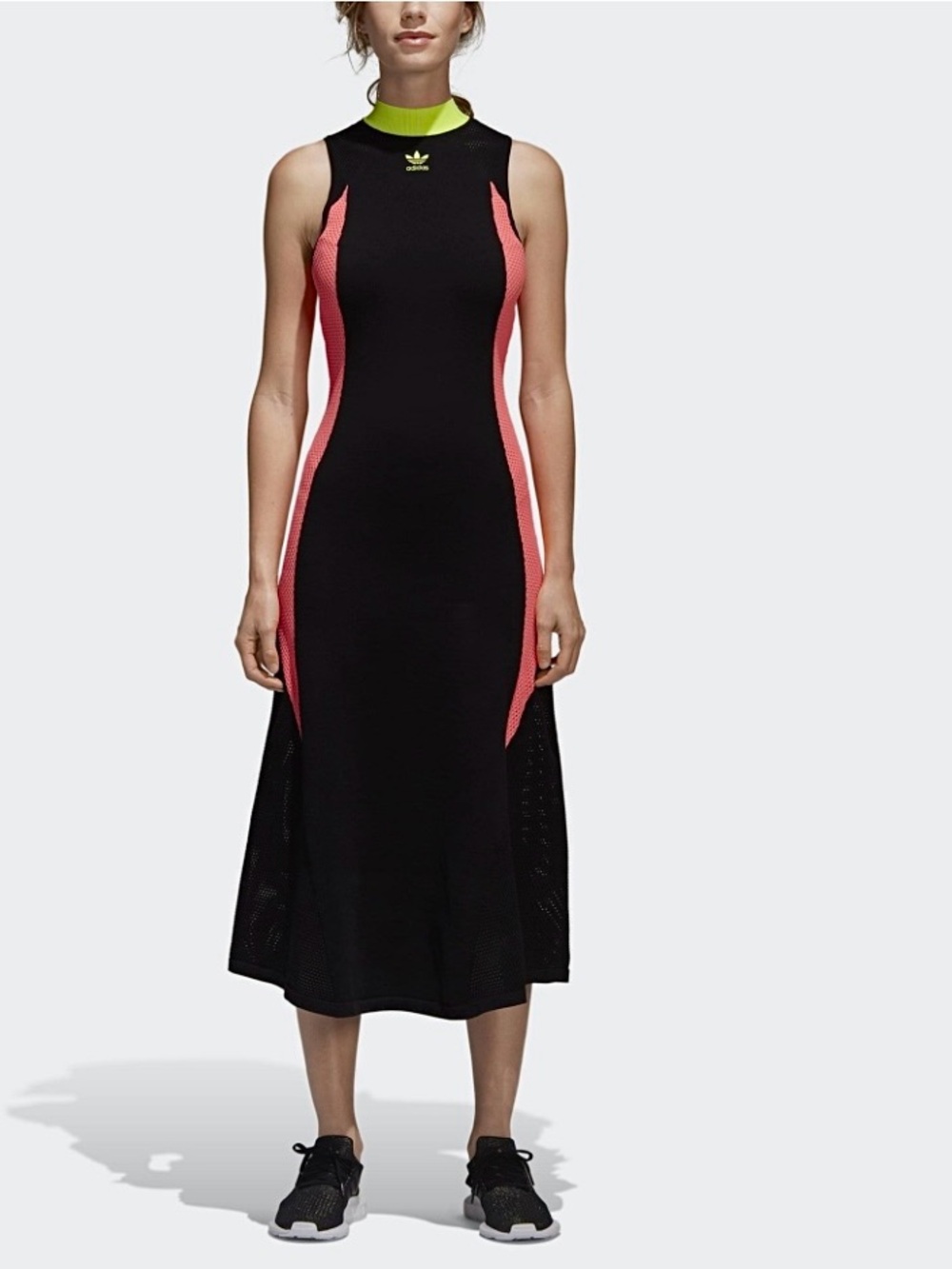 ADIDAS ORIGINALS
AA-42 Black Knit Dress Size S